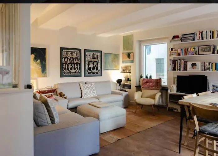 A Due Passi Dal Mare *